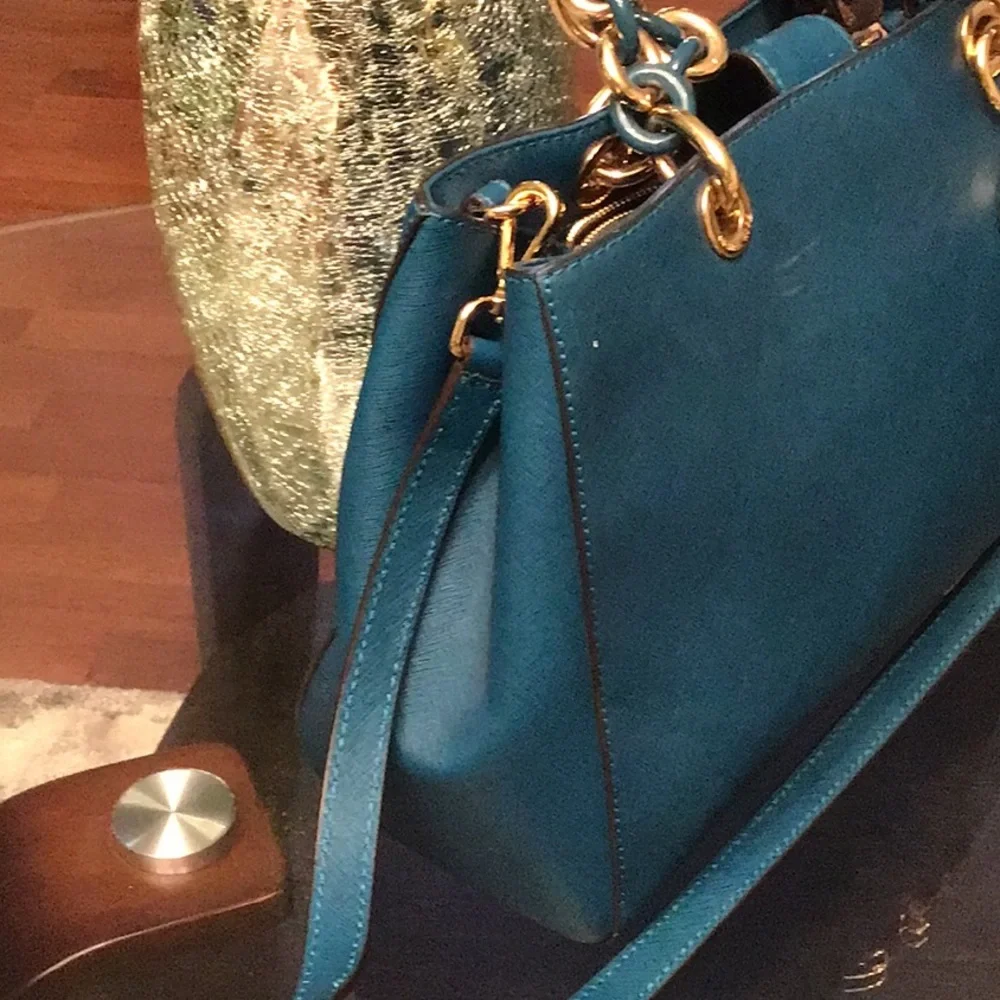 Michael Kors Blue and Gold Satchel!! Very classy!! Get it!!reasonable!! - Picture 5 of 10